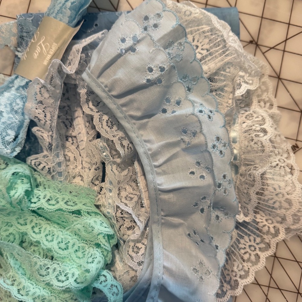 Vintage Blue Lace Eyelet Trim Lot 10 Yards Mint White Sewing Craft Junk Journal
